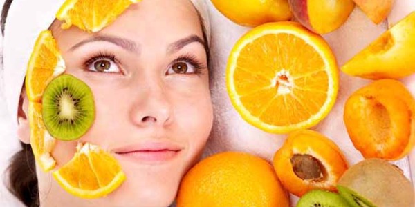 LAS VITAMINAS EN LOS PRODUCTOS COSMÉTICOS: ¿SON EFICACES?